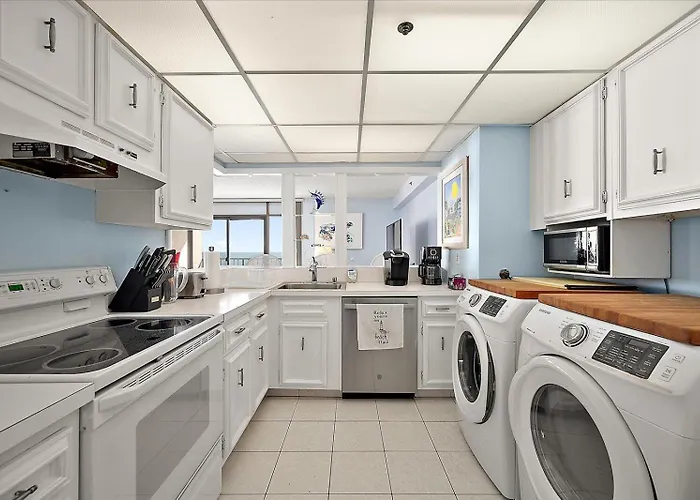 Ferienhaus 3 Bedroom With A Direct Ocean Front At The Capri! Ocean Stadt