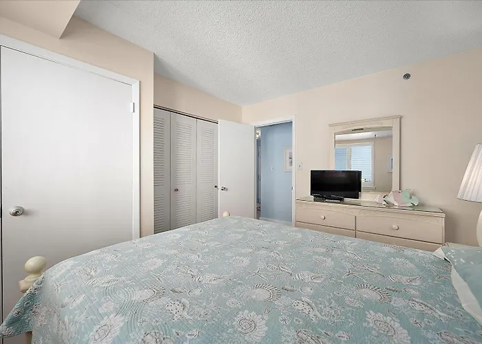 3 Bedroom With A Direct Ocean Front At The Capri! Ocean Stadt