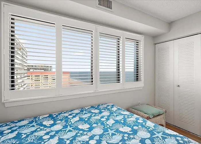 3 Bedroom With A Direct Ocean Front At The Capri! Ferienhaus Ocean Stadt