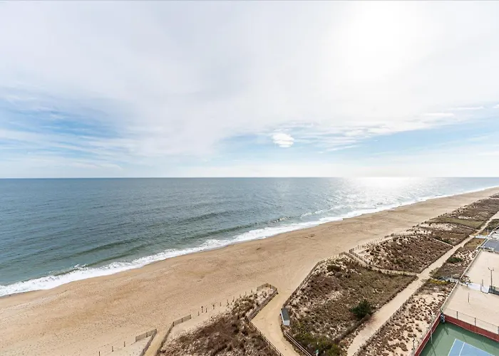 3 Bedroom With A Direct Ocean Front At The Capri! Ferienhaus