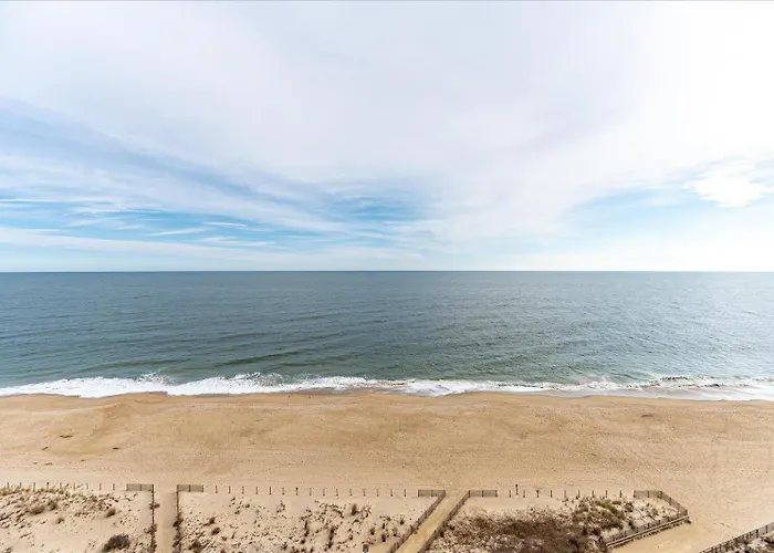 3 Bedroom With A Direct Ocean Front At The Capri! Ferienhaus