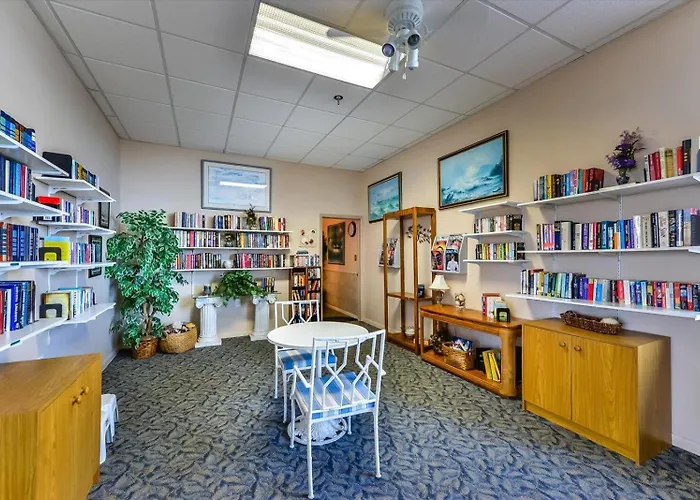3 Bedroom With A Direct Ocean Front At The Capri! Ferienhaus